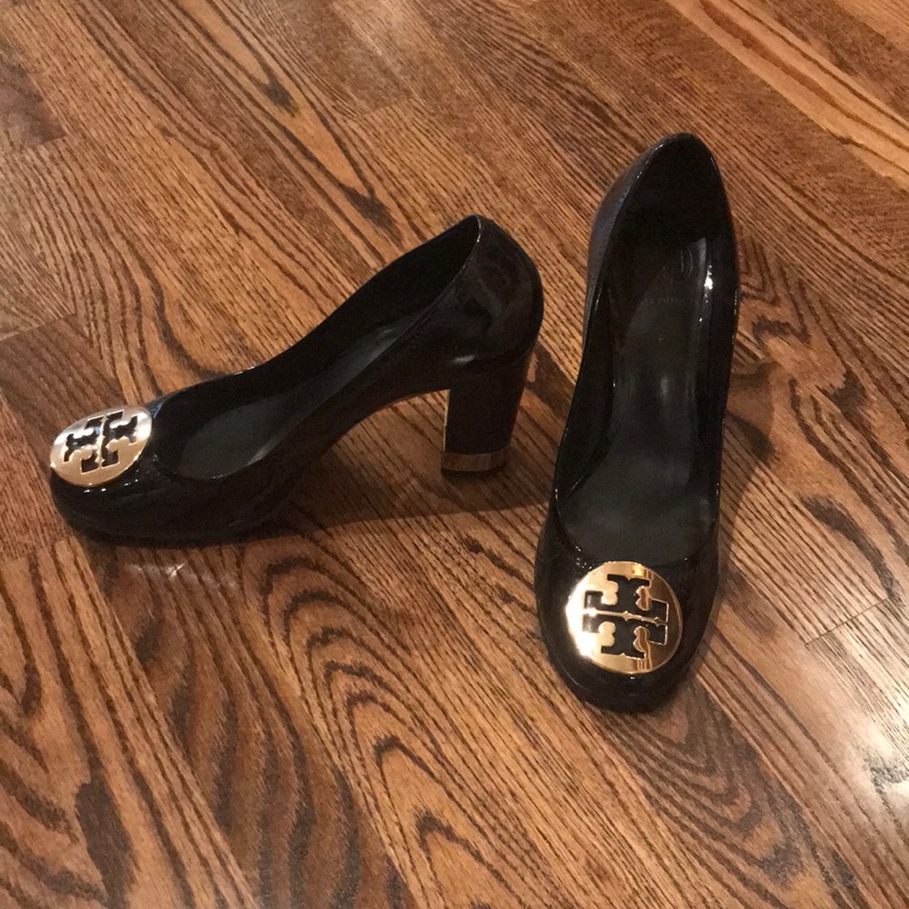 Tory Burch logo Patent leather heels size 8 - Picture 1 of 13